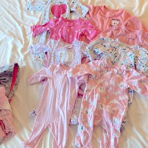 Baby girl 3 mo. lot (35 pieces) of clothes